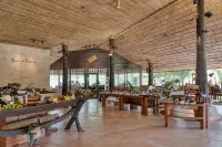 High Season Pool Villa & Spa - Breakfast