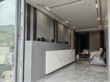 HeZhang JingYue hotel Отели рядом с достопримечательностью «Ahsilisi Jiucaiping»