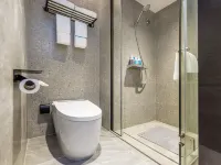 City Comfort Inn Hotel (Langzhong Bus Station)
