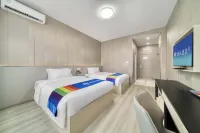 Dongying Rujia Yihe Hotel (Xisan Road Lehuocheng Shopping Plaza)