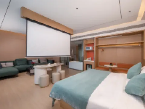 季紛インターナショナルホテル(青田高速鉄道駅) 青田のホテル