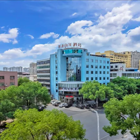 Fuyang Jia Centennial Hotel (Shenlong Branch)