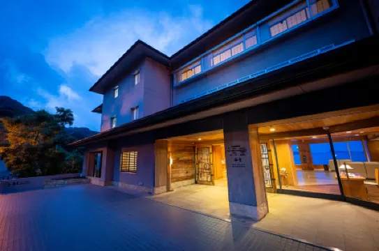 IKI RETREAT by Onko Chishin