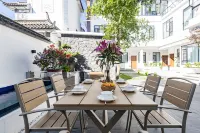 大理久居村舍·設計師民宿（洱海環海西路店）