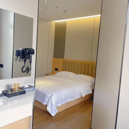 Mercure Lu'an Everything
