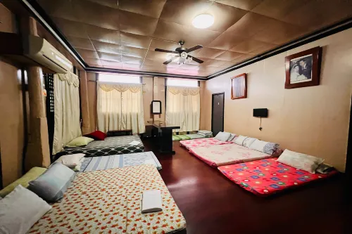 King Henry's Transient Rooms