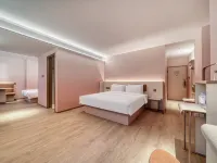 HanTing Hotel (Hangzhou West Lake Hubin Nanshan Road) Hotels near Qinghe Square