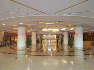 Yueyunge Hotel (Anqing New City Government Sports Center)