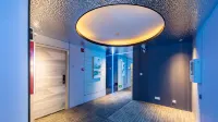 Chengbai E-sports Hotel (Xinyang Xintiandi Life Plaza) - Esports