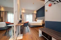 HanTing Hotel (Shanghai Guoji Lüyoudujiaqu Chongxi Road) Hotels in Shanghai