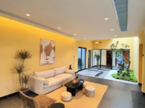 Jiqingli Xianhu Sheyu Mountain Residence Hotels near Jiqingli Black Tea Valley