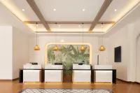 O.live Social Hotel (Zhanjiang Xuwen Huochezhan Mulan Dadao)