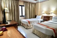 Kosa Hotel & Wellness Center Hotels near Wat Mokkha Wanaram