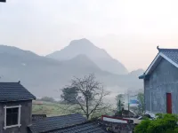 Luoping Shanshuijian Inn - Mountain view