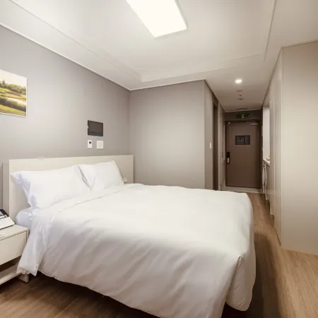 Sollago Myeongdong Hotel & Residence