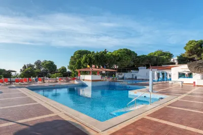 Bnb Homes Jardim Cozy Apartment with Swimming Pools Near the Old Town
