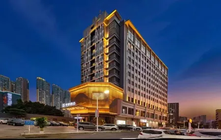 Huayi Hotel (Shenzhen Bao'an Pingzhou Subway Station)