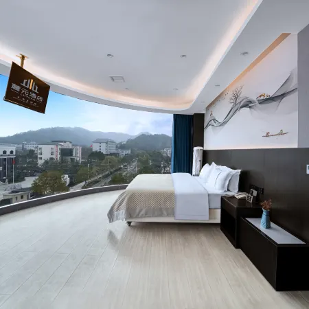 Luyuan Hotel (Shaoshan District High speed railway station store)