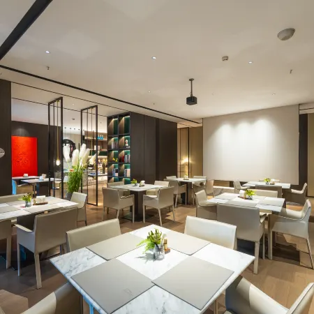 Yue Sky Hotel (Yichun Runda International Store)