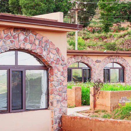 Huaxian Valley Homestay