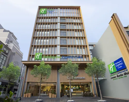 홀리데이 인 익스프레스 앤 스위트 방콕 센트럴 피어 바이 IHG