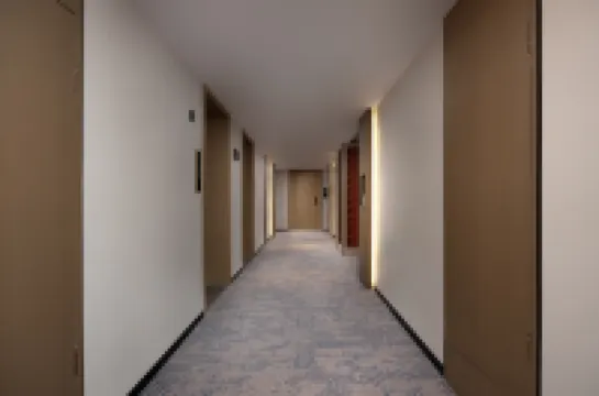 Yanqi Art Hotel (Yichun High-speed Railway Station People's Government Branch)