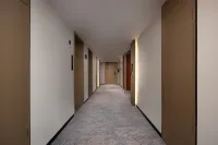 Yanqi Art Hotel (Yichun High-speed Railway Station People's Government Branch)