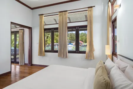 Koh Chang Longstay Resort Отели рядом с достопримечательностью «Водопад Клонг Плу»