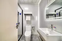 Dongying Rujia Yihe Hotel (Xisan Road Lehuocheng Shopping Plaza) - Balkoner