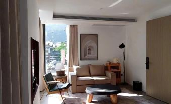 Jiuyi Moutain residence