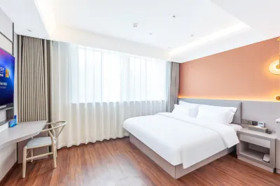Super 8 Collection Hotel (Beijing Daxing Police University) Hotels near School of Software and Microelectronics, Peking University