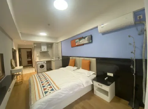 Xingyu Seaview Movie Apartment Hotels near Laishan