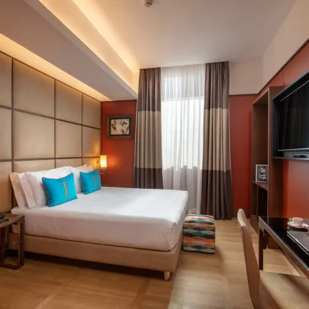 The Independent Hotel