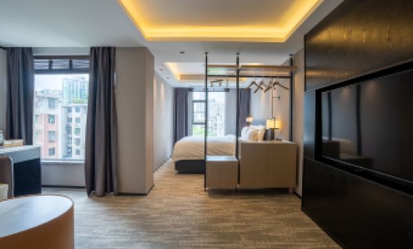 Yuanxu Apartment (Guangzhou Taikoo Hui Plaza Shipaiqiao Subway Station)