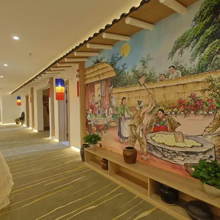 Yanji Qinglan Folk Smart Hotel (Yanji Yanbian University Water Market)
