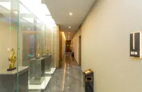 Weishi East View International Hotel - Gym