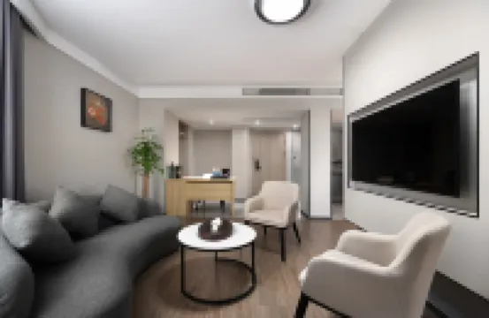 โรงแรมนานาชาติแพลตตินัม