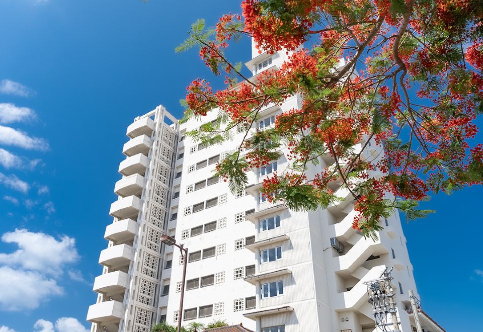 2. 호텔 이스트 차..