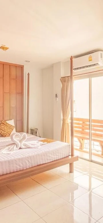 รูปภาพของโลตัส​ โฮเทล​ ป่า​ตอง​