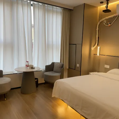 Shiguang Light Luxury Homestay (Yongzhou Wanda)