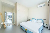 Clouds Know·Designer Homestay (Dali Erhai Caicun Pier)