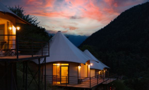 Yubeng Snow Mountain Vow Luxury Tent Hotel