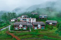 Jinlian Mountain Rooms Hotels in Jingdong