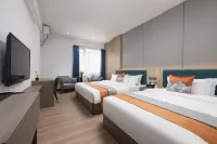 Y.C  hotel Hotels near Guangzhou Open University Haizhu Branch (Inner Ring Road)