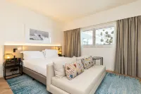Crowne Plaza Caparica Lisbon Hotels near Sanctuary of Christ the King