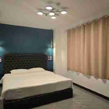 Aston Stay and Villas Rooms