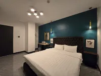 Aston Stay and Villas