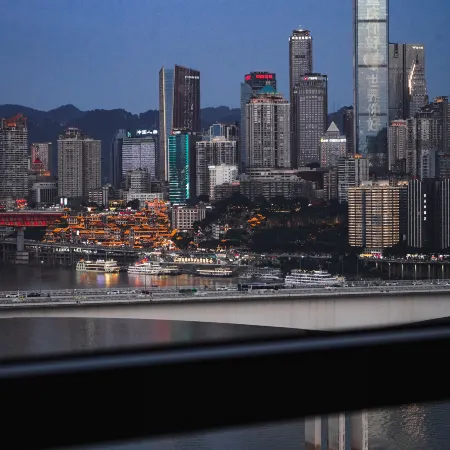 Guangzhi Cloud View Riverfront E-sports Hotel