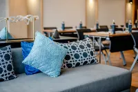 Somerset Harbourview Sri Racha - Business