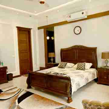 New Spanish designer House Close 2 Raya Fairway commercial Rooms